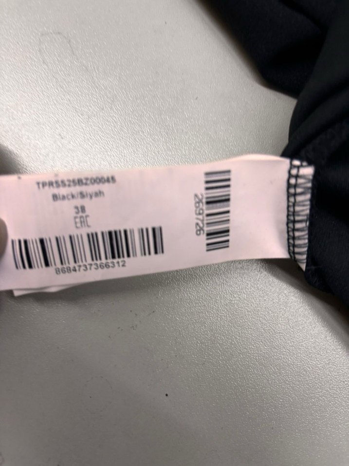 Siyah Drapeli Midi üst - Görsel 4