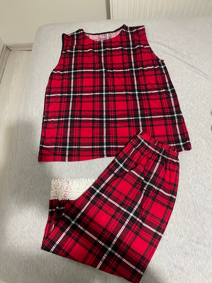 Kız Çocuk Kırmızı Ekose Dantelli Bol Kesim Pantolon - Görsel 2