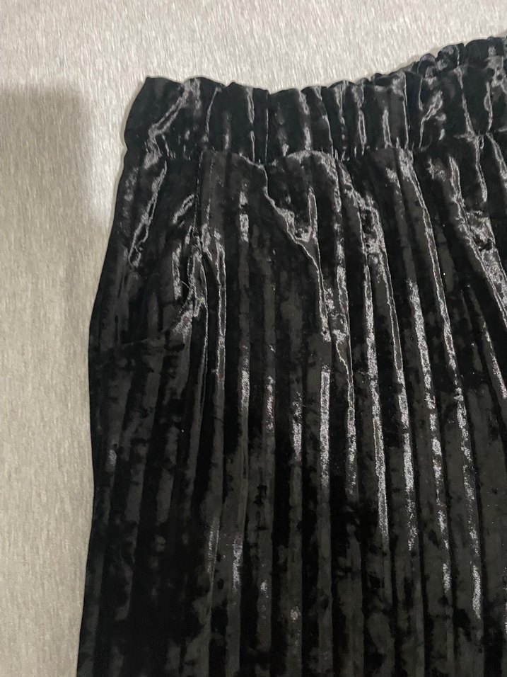 Kadın Siyah Pilili Uzun Kumaş Pantolon - Görsel 2