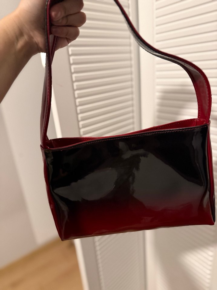 Koyu Kırmızı Parlak Deri Kadın Çanta - Görsel 4