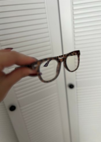 Ray Ban Şeffaf Kahverengi Minimalist Kadın Gözlüğü