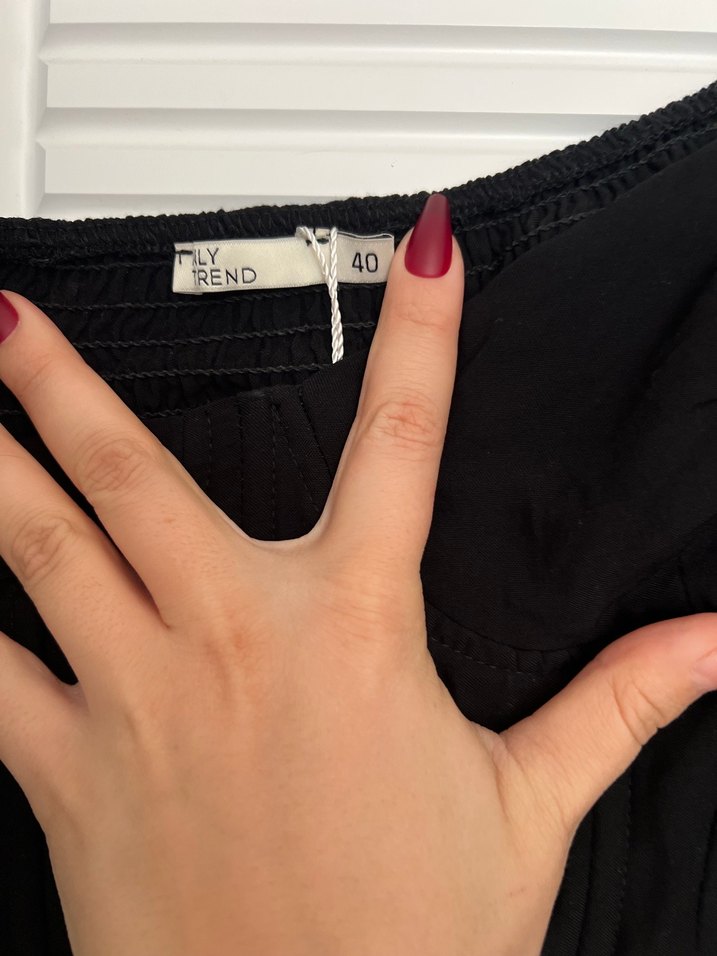 Uzun Kollu Siyah Drapeli Bluz - Görsel 3