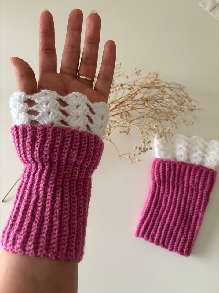 Dantel Detaylı Pembe Örgü Kadın Eldiven - Görsel 2