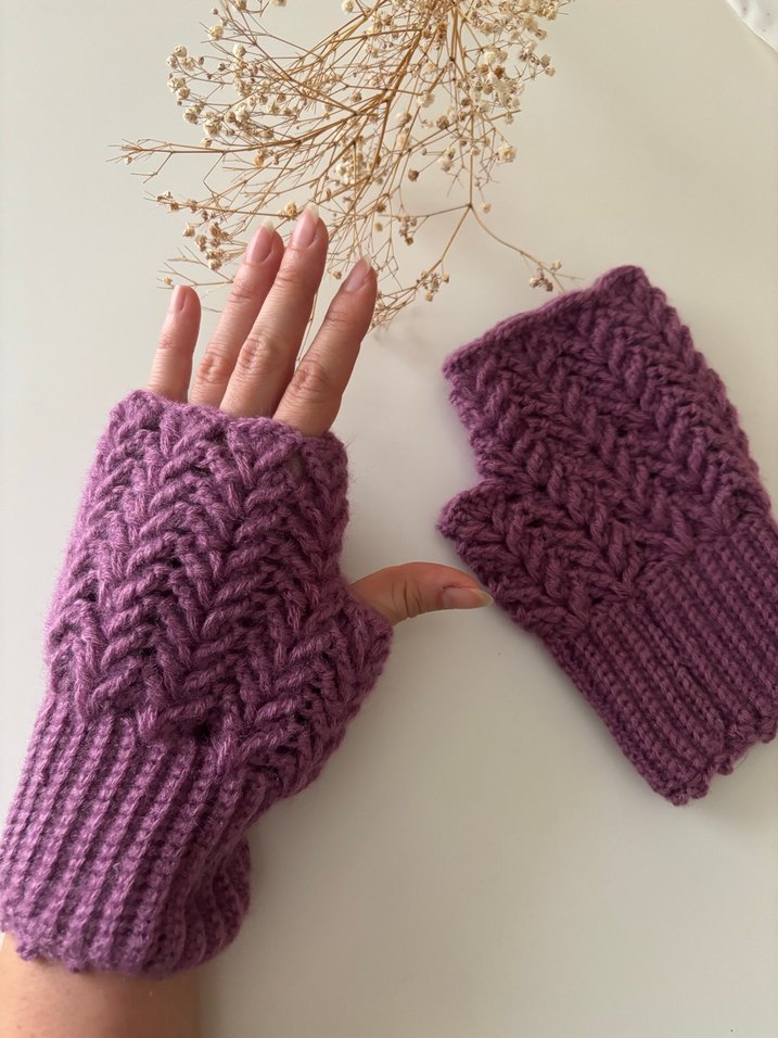 Mor Örgü Parmaksız Kadın Eldiveni - Görsel 2