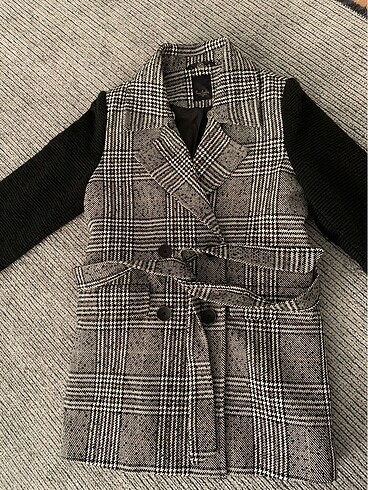 Pierre Cardin Pierre cardin kaban astarlı sıfır Yakasında kürkü de var resim