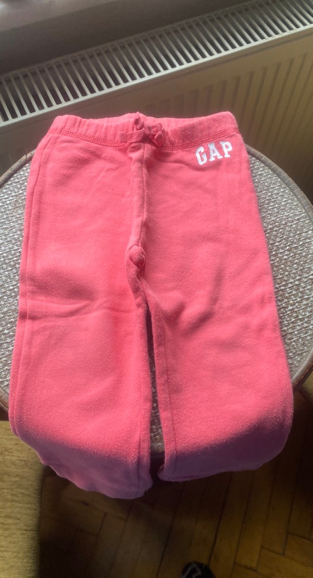 Kızlar için pembe GAP eşofman altı - Görsel 2