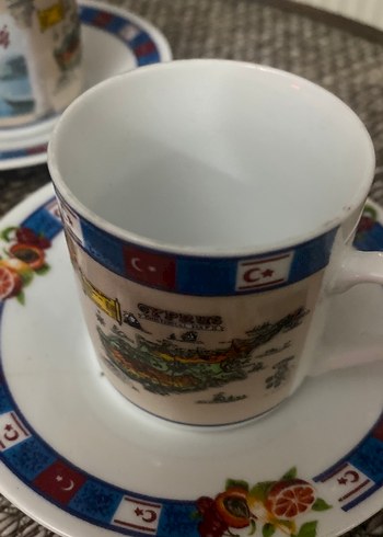 Çok Renkli Desenli 3'lü Kahve Fincanı Takımı - Görsel 2