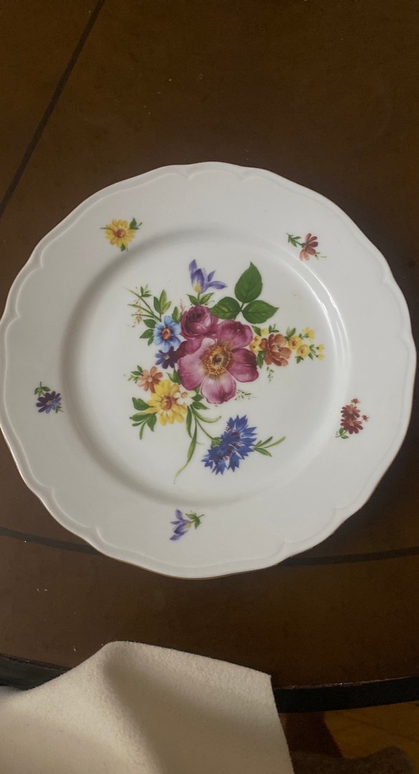 Çiçek Desenli Beyaz Porselen Tabak - Görsel 2