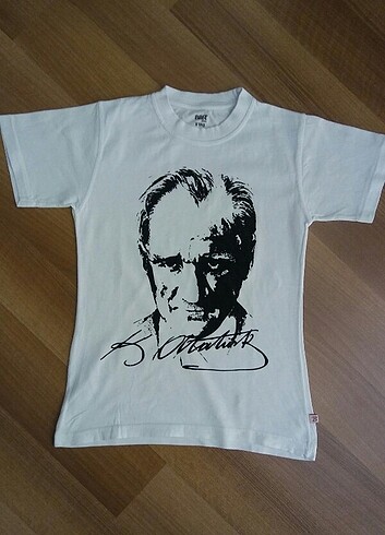 Atatürk baskılı tişört