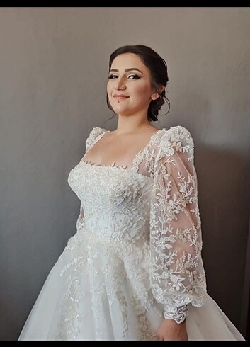 42 Beden beyaz Renk ÖZEL TASARIM HELEN GELİNLİK