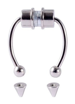 Mıknatıslı septum piercing