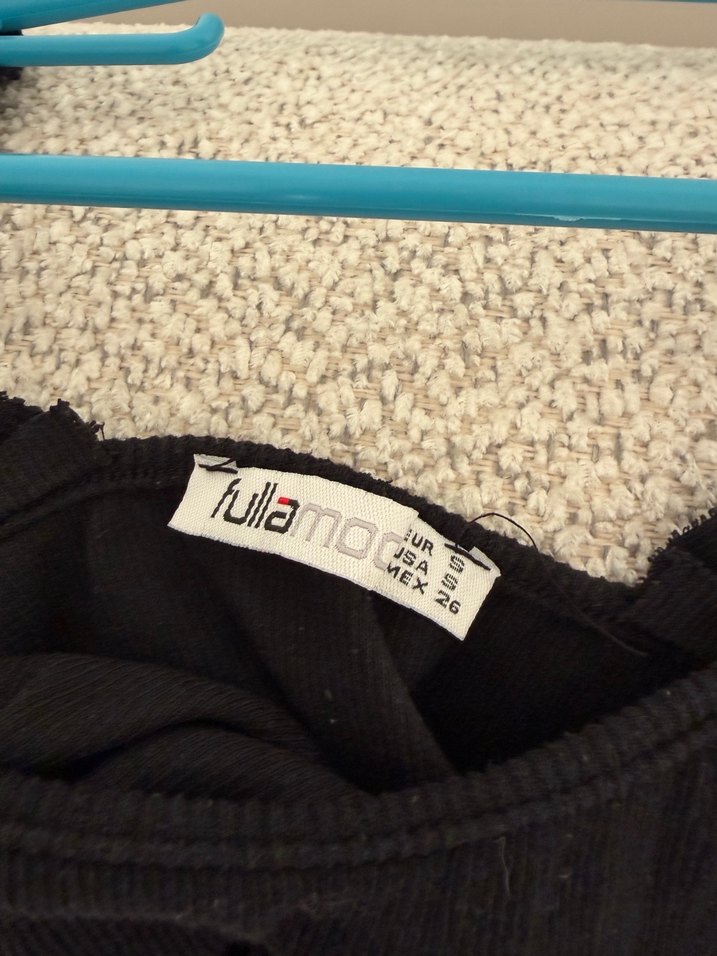 Siyah Midi V Yaka Fırfırlı Kadın Elbise - Görsel 4