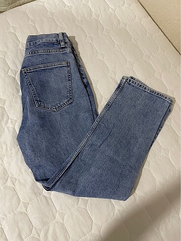 34 Beden Pull and bear jean