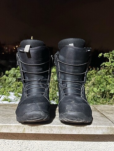 moto snowboard boots