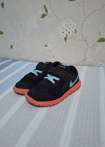 Nike Erkek Çocuk Siyah Spor Ayakkabı