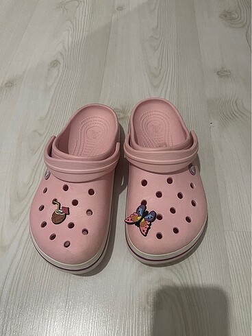 CROCS