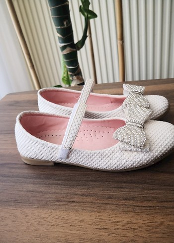 Kız Çocuk Beyaz Babet Ayakkabı - Görsel 2