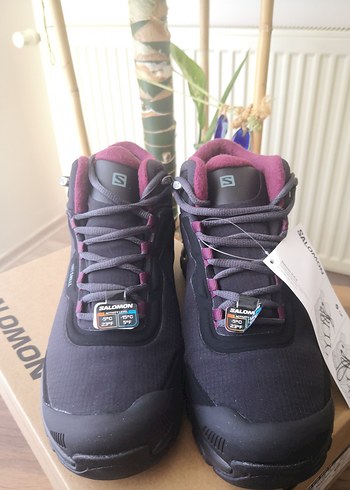 Salomon Kadın bot - Görsel 2