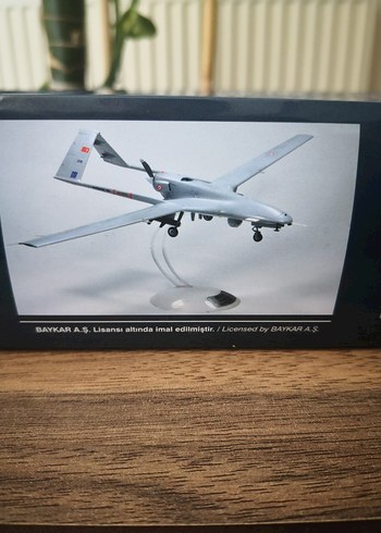 Bayraktar TB2 drone maket - Görsel 2
