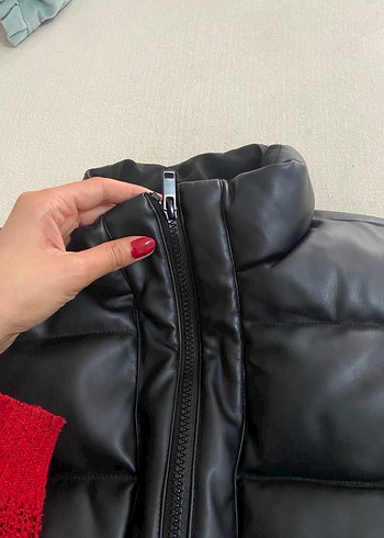 Colins Siyah Deri Fermuarlı Kadın Yelek - Görsel 4