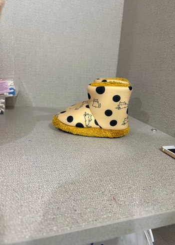 Çocuk Sarı Leopar Desenli Sıcak Ev Terliği - Görsel 2