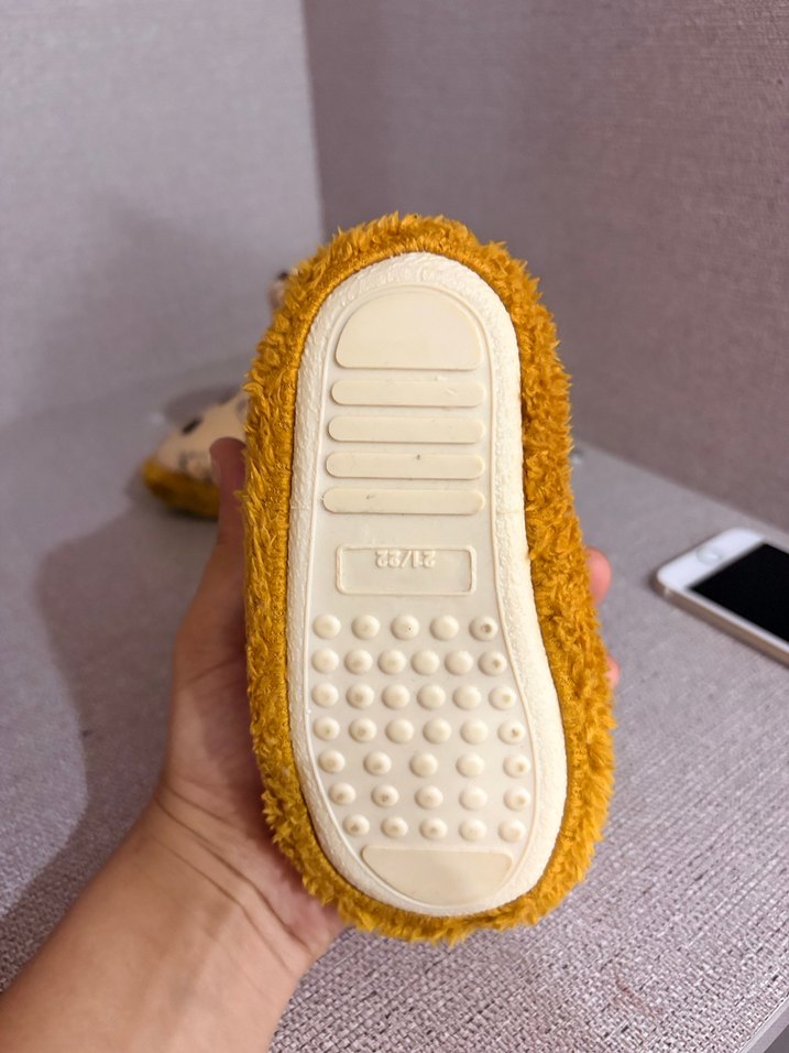 Çocuk Sarı Leopar Desenli Sıcak Ev Terliği - Görsel 4