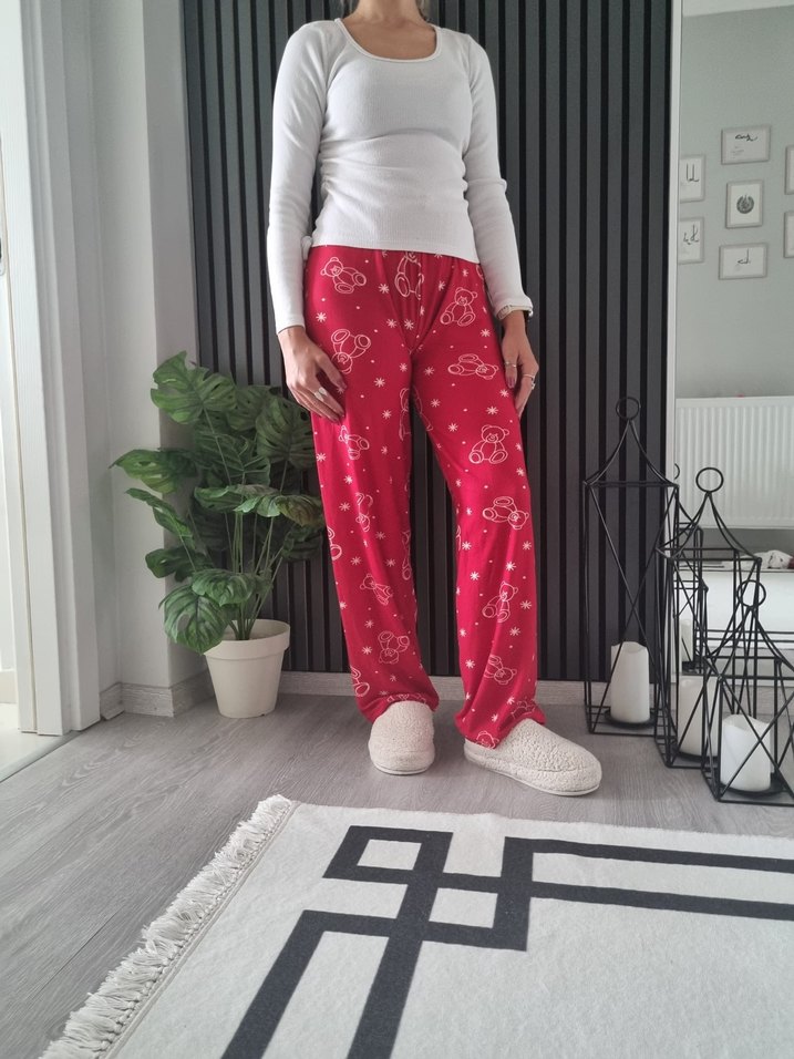 Kırmızı Desenli Kadın Pijama Altı - Görsel 2