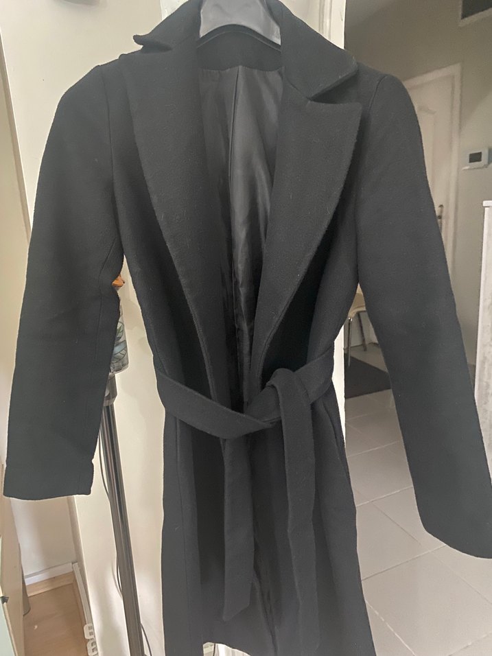 Kemerli Siyah Uzun Kaban Zara değildir .., - Görsel 3