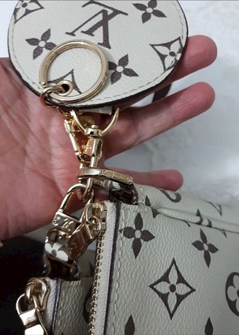 Beyaz Deri Kadın Çapraz Çanta - Görsel 15