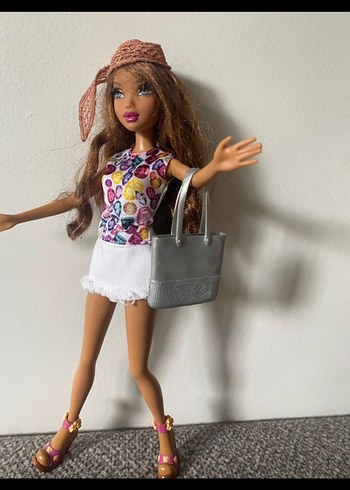 Renkli Kıyafetli Bebek Myscene - Görsel 3