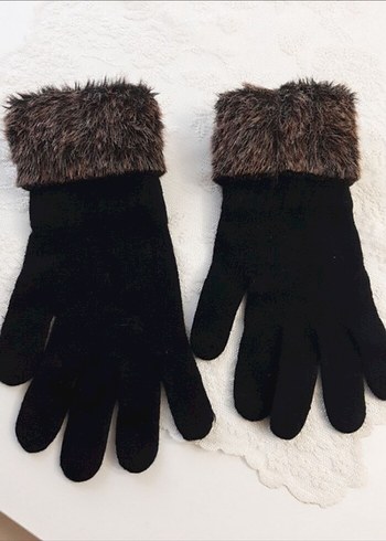 Kürklü Siyah Kadın Eldiven - Görsel 3