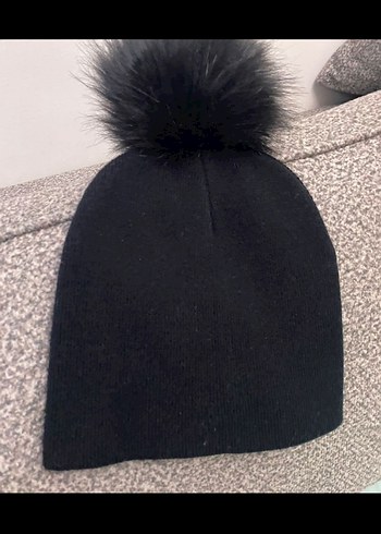 Siyah Örgü Ponponlu Kadın Bere - Görsel 3