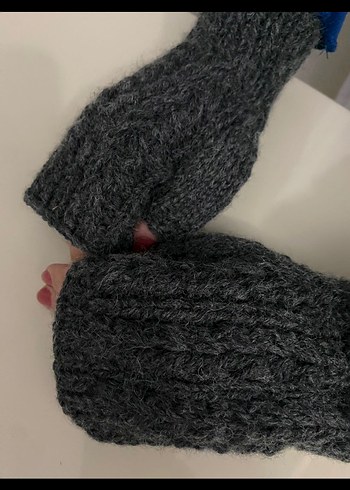 Gri Örgü Parmaksız Kadın Eldiveni - Görsel 2