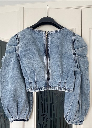 Mavi Batik Desenli Kot Crop Top - Görsel 3