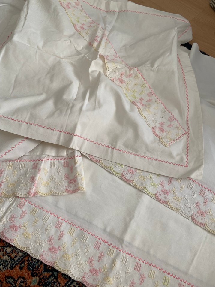 Fistolu , pikolu beyaz  Pastel Nevresim Takımı - Görsel 2