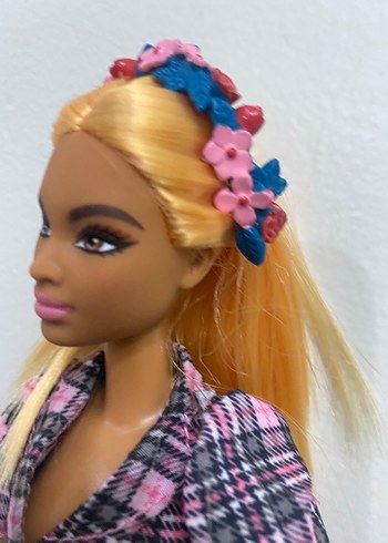 Barbie Çiçekli Taç