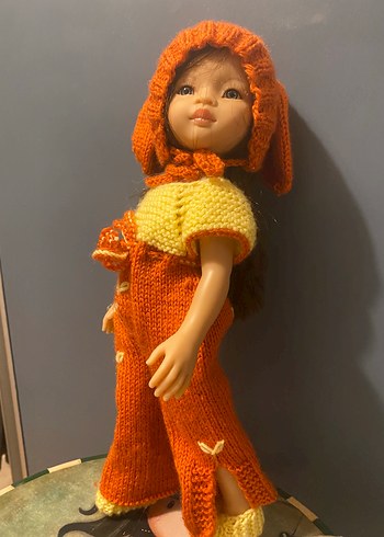 Barbie Turuncu Örgü Şapkalı kombin