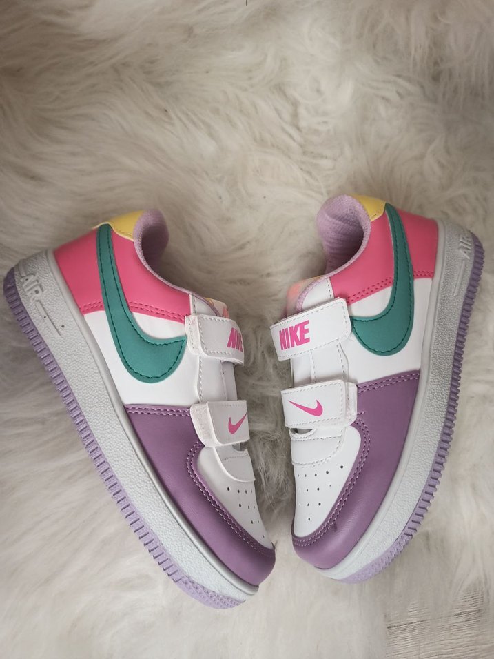 Beyaz Nike Kız Çocuk Velcro Spor Ayakkabısı - Görsel 3