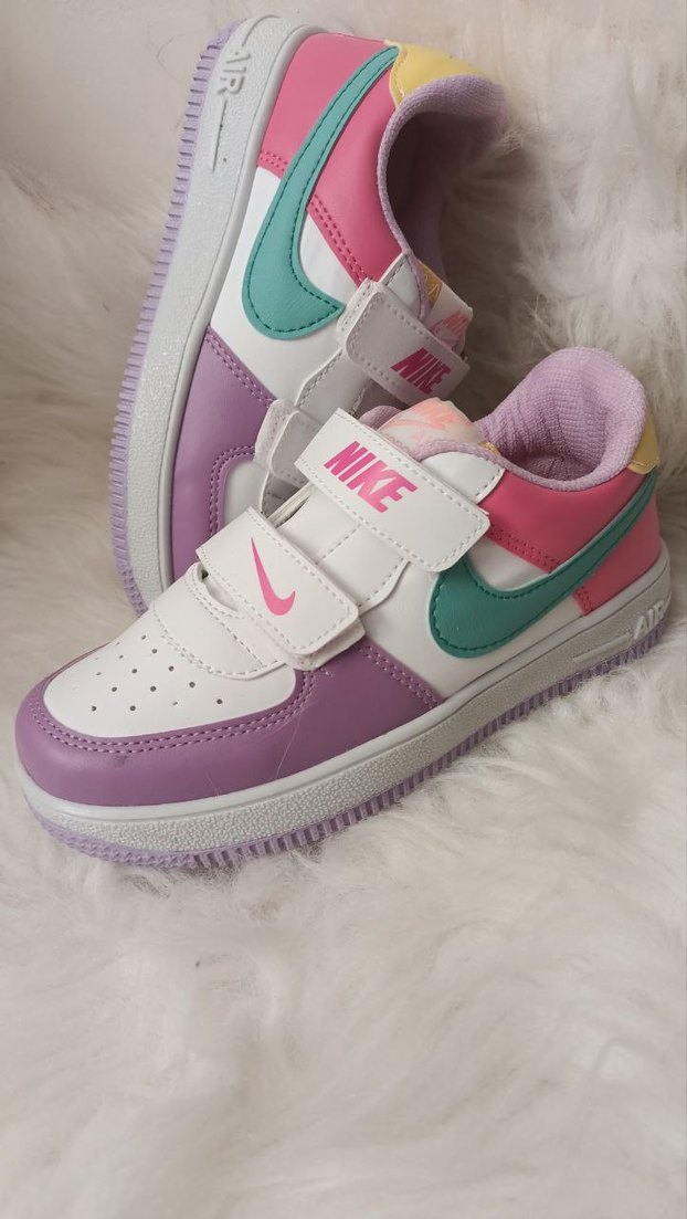 Kız Çocuk Renkli Nike Spor Ayakkabı - Görsel 2