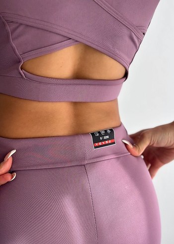 Mor Fermuarlı Yüksek Yakalı Spor Üst - Görsel 9