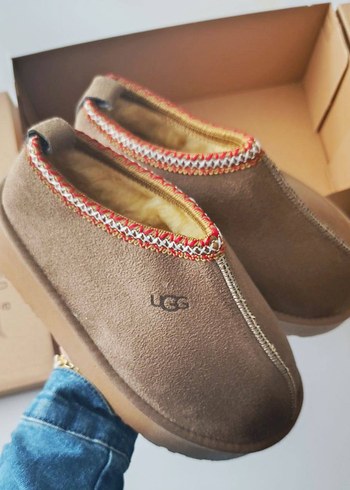 Ugg 40