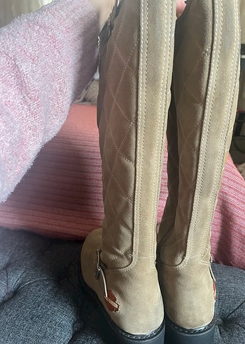 Kahverengi Süet Tokalı Kadın Diz Boyu Bot - Görsel 3