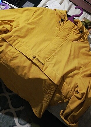Pull and Bear Orjinal yağmurluk 