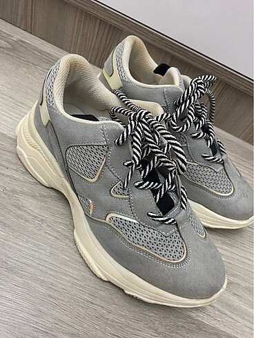 Bambi Spor ayakkabı
