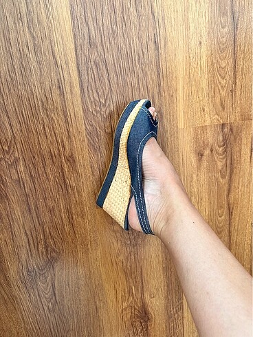 37 Beden lacivert Renk Zara platform sandalet