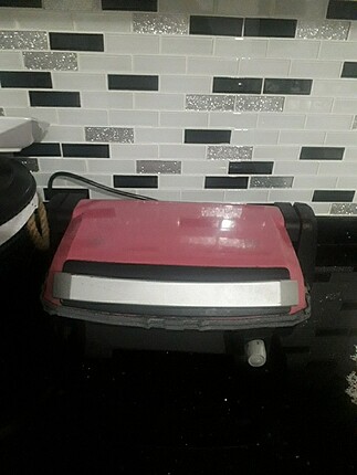 Tost.makinesi içinin telleri yanık