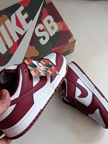 37 Beden bordo Renk NİKE DUNK LOW