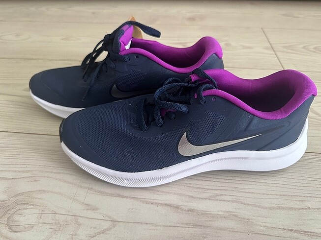 NIKE STAR RUNNER 3 (GS) - Neutral running shoes nike spor ayakka