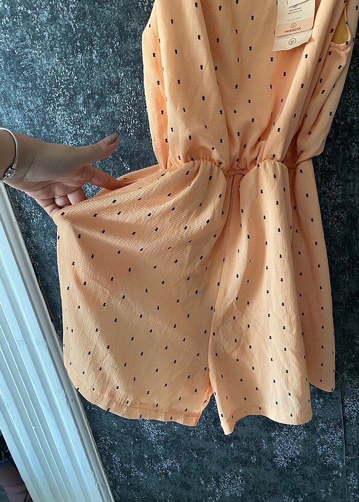 Kısa tulum - Görsel 2