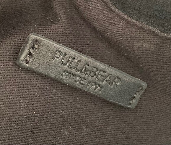 Beden siyah Renk PULL AND BEAR ASKILI ÇANTA
